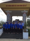 Tin tức - Trường THPT Lộc Thanh tổ chức hoạt động thăm viếng Khu đài tưởng niệm 13 chiến sỹ tại thôn Kim Thanh, xã Lộc Nga